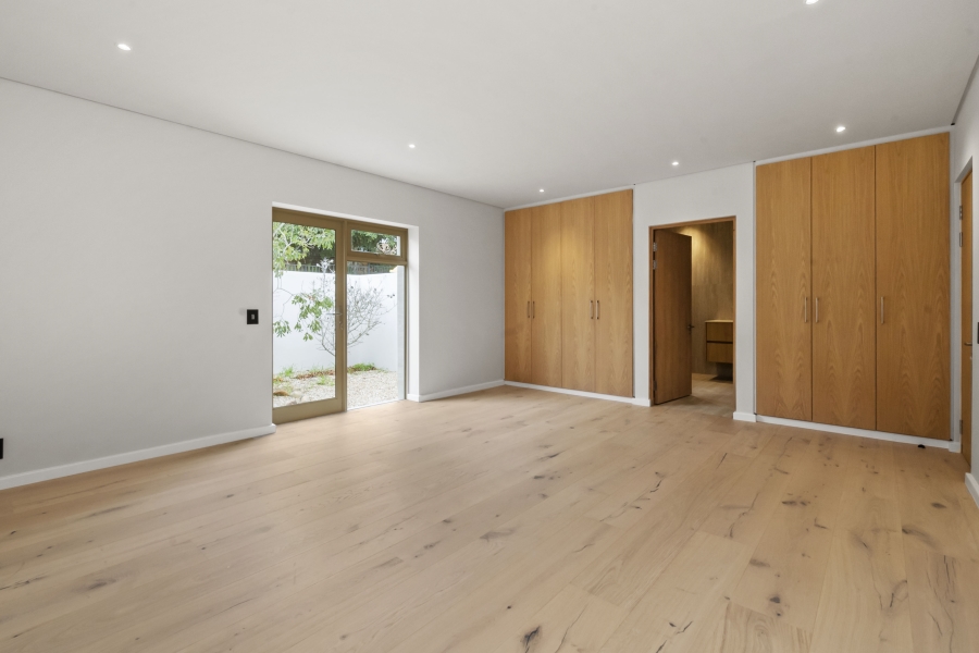 5 Bedroom Property for Sale in Camps Bay Western Cape